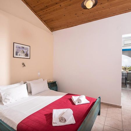Hotel Aglaia คาลามากิ ภายนอก รูปภาพ